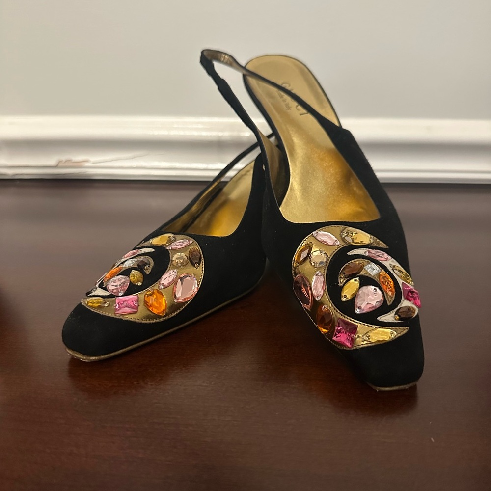 Elegant Gucci Black Slingback Heels with Multicolor Embellishments